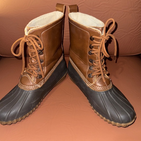 Esprit Duck Boots Womens size 8. Like New. - Picture 8 of 9